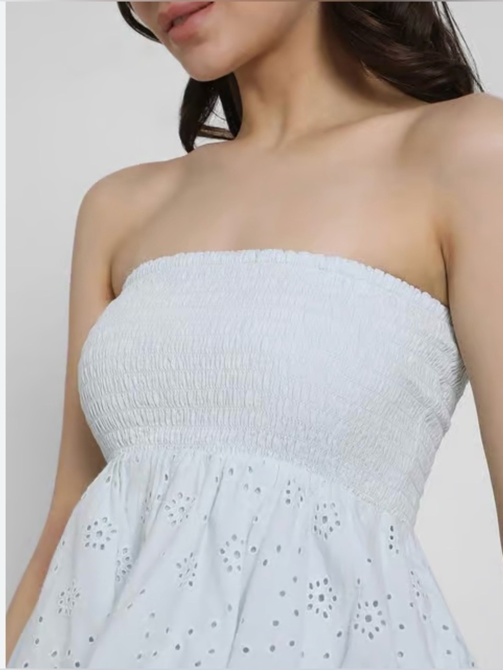 AE Eyelet Smocked Babydoll Tube
Top | American Eagle Size M